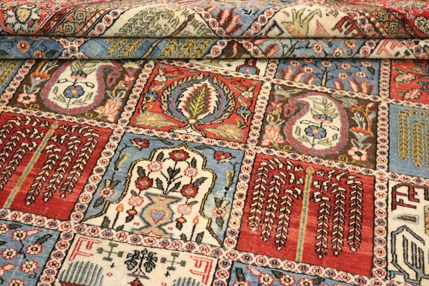 Handgeknüpfter Qom Antik-Perserteppich 337x214 cm