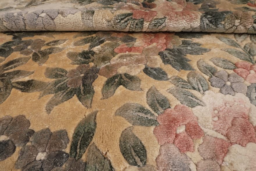 China Carpet 204x204 - Image 3