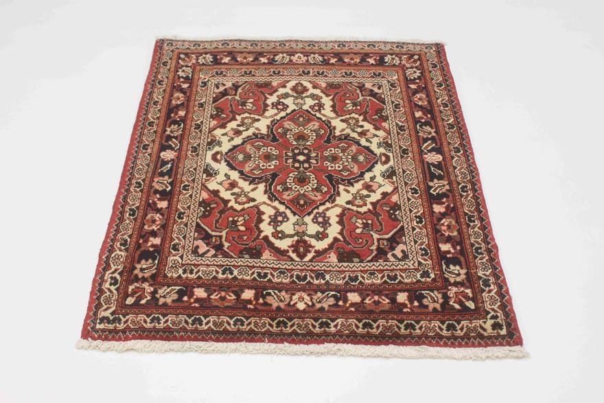 Bakhtiar 126x103