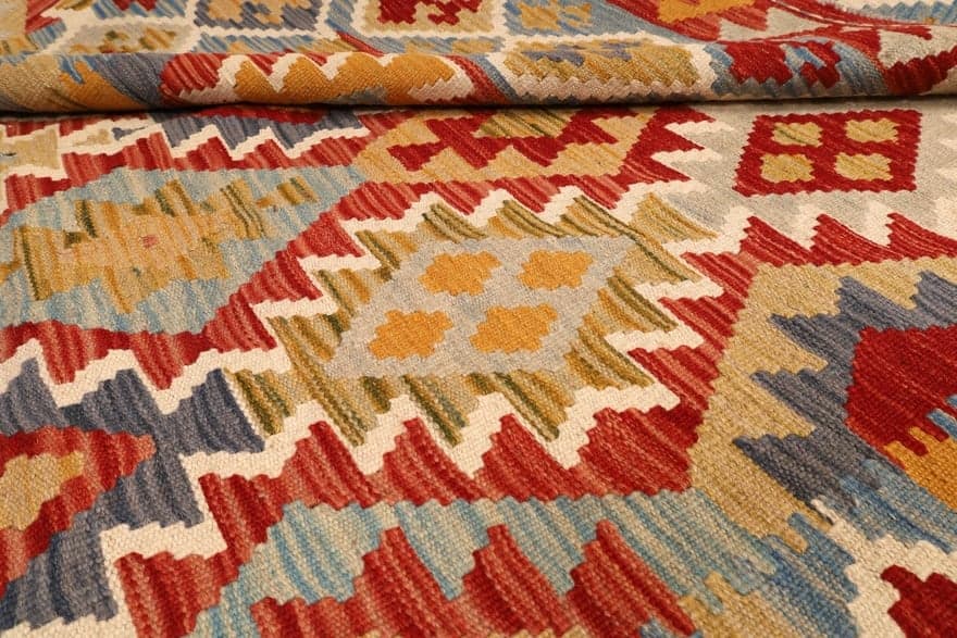 Kilim Carpet 238x168 - Image 4