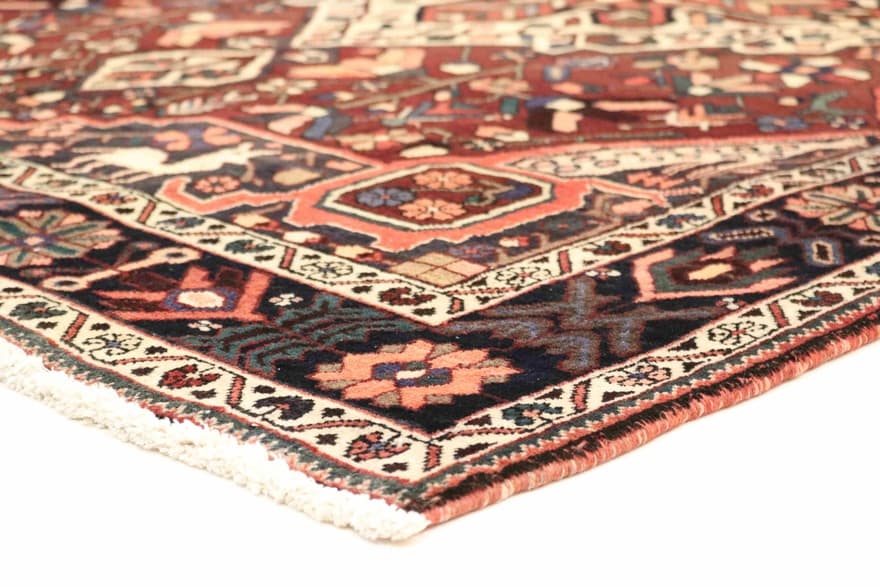 BAKHTIAR 226x153