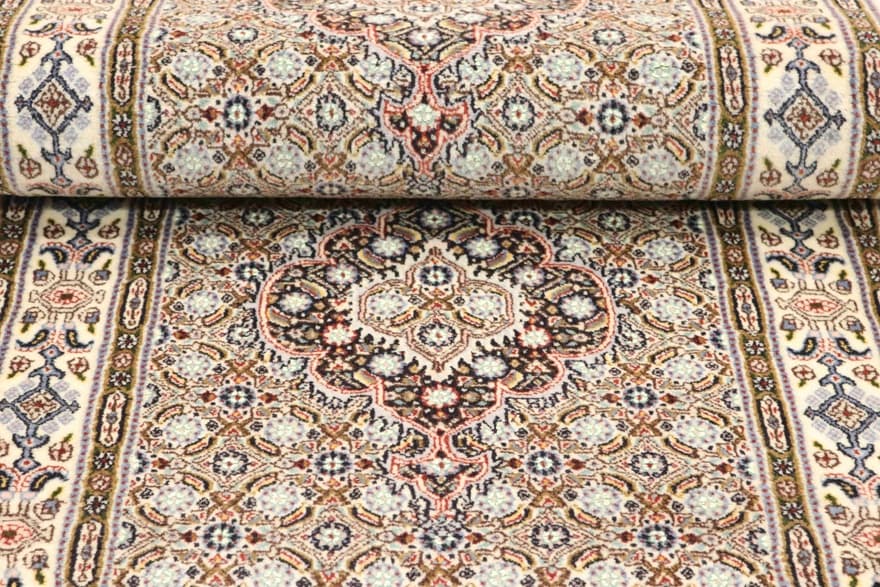 MOUD carpet 292x80