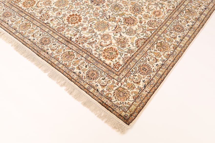 Kashmir SILK 272x184