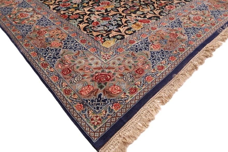 Isfahan Nabave Silknkette Carpet  298x194 - Image 5