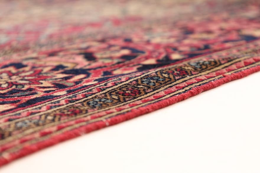 Antique Isfahan Carpet 203x142