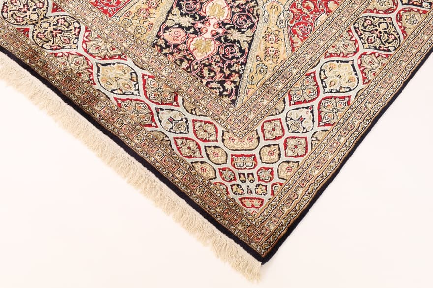 Kashmir SILK Carpet  270x186