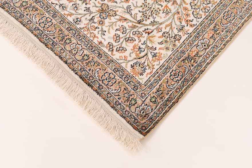 Kahmir Silk Teppich 124x73