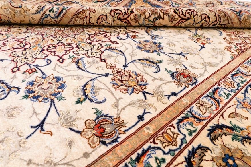 Isfahan Signed Davari Silk Warp Carpet 227x150 - Image 6
