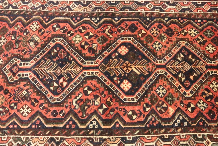 Shiraz 179x107