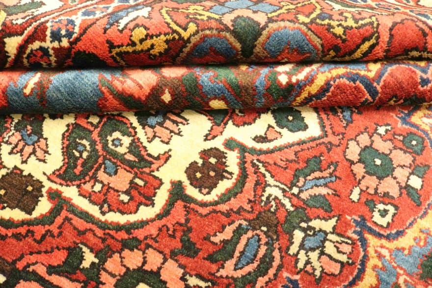 Bakhtiar Teppich 311x215