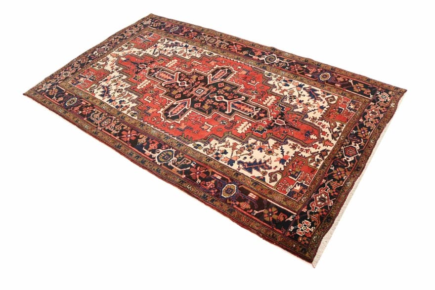 Heriz Teppich 335x192