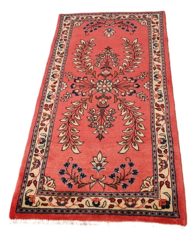 Sarouk Carpet  132x68 - Image 3
