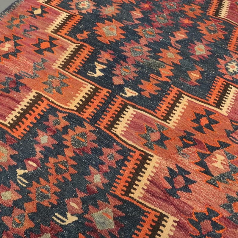 Kelim Carpet 186x123