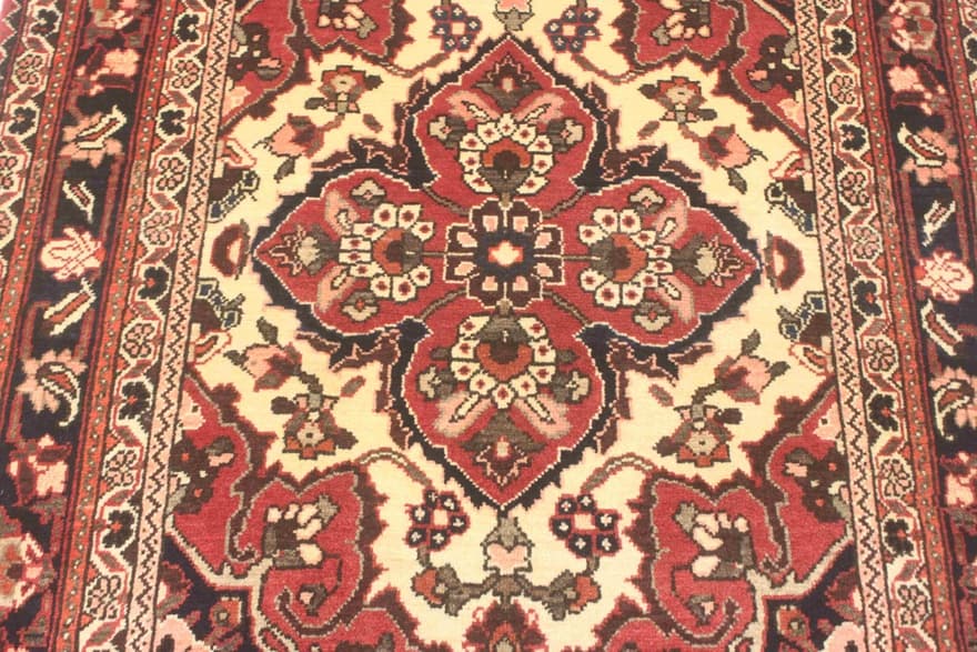Bakhtiar 126x103
