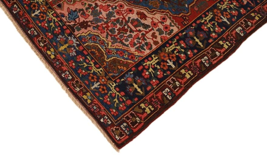 Antique Bakhtiar  Carpet  197x142 - Image 4