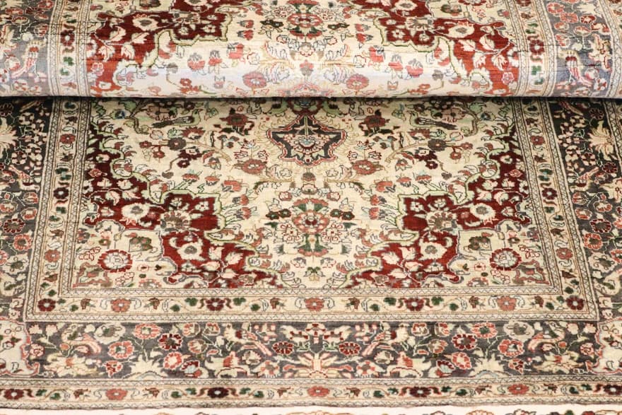 Hereke Seide 123x79