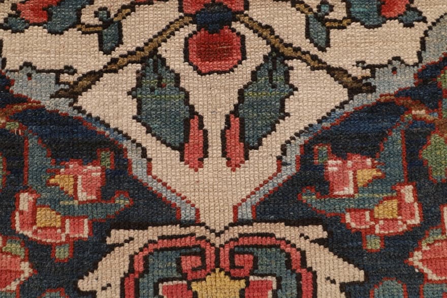 Bakhtiar Antique Carpet 200x145