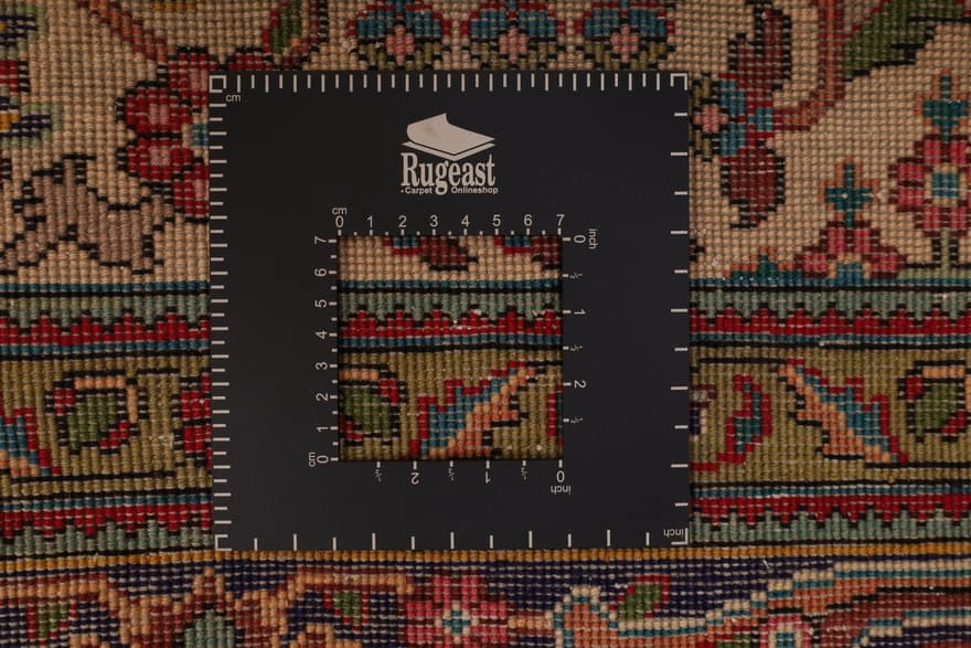 Tabriz Teppich 380x290
