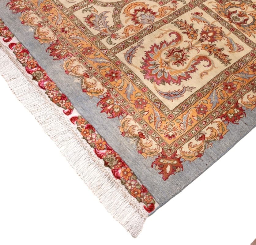 Tabriz Marke Sherkat khashrai Carpet  520x385 - Image 6