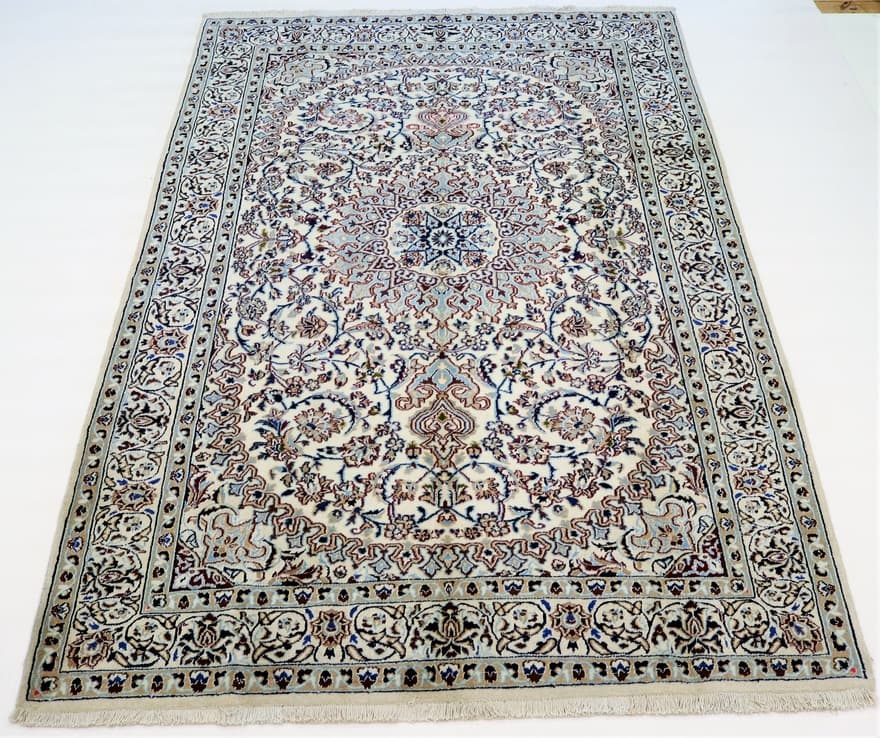 Nain Carpet  287x196