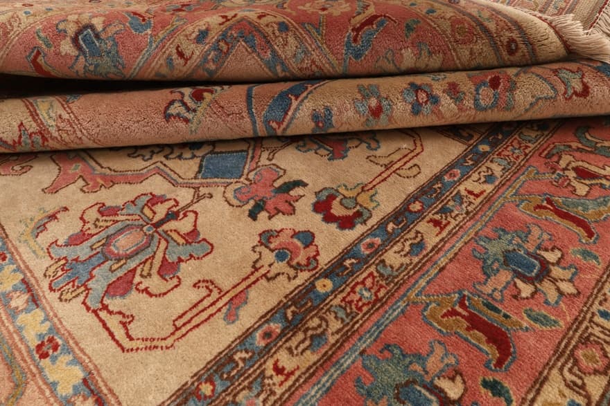 Heriz Carpet  225x160 - Image 4
