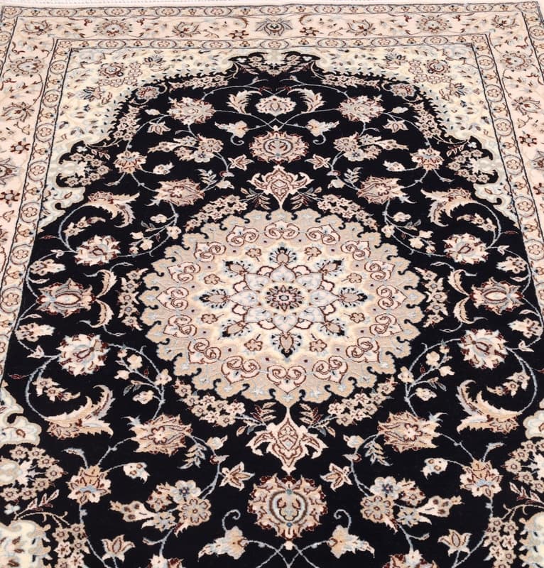 Nain 6 La  Carpet  165x106 - Image 3