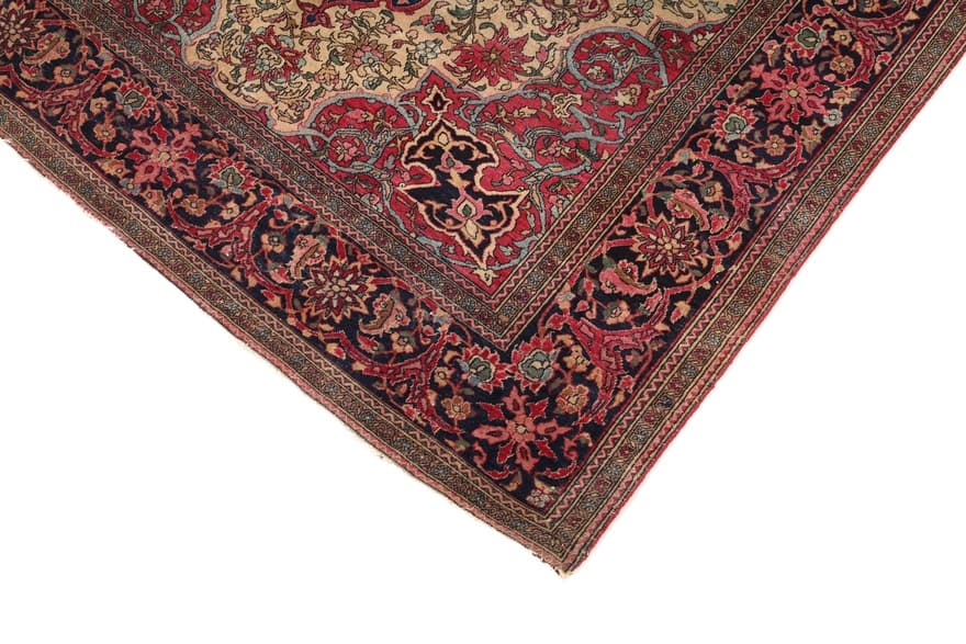 Antique Isfahan Carpet 203x142