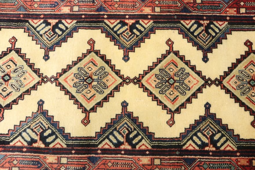 Hamadan 305x74