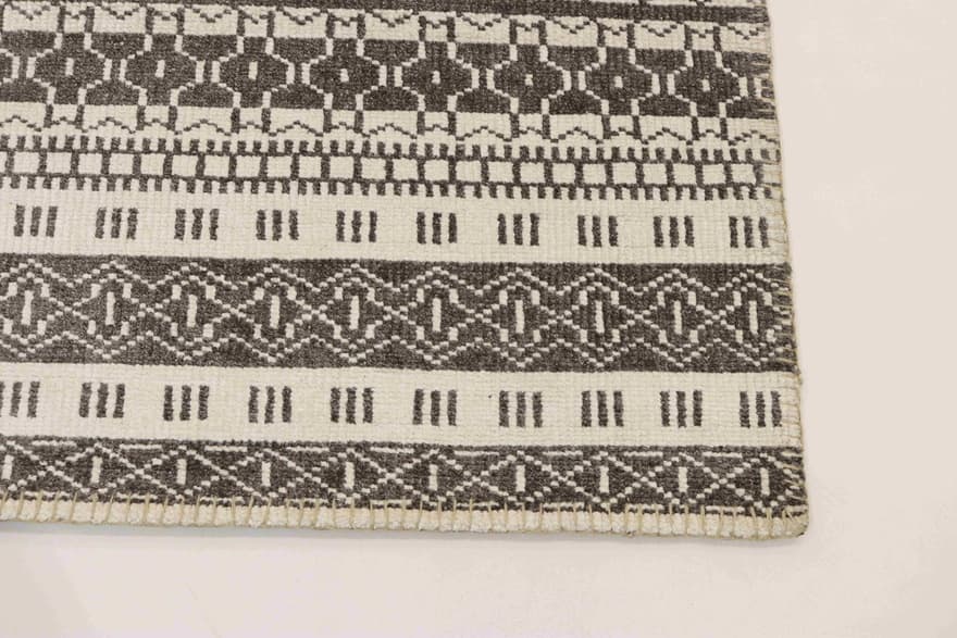 MODERN-IKAT Carpet 239x169