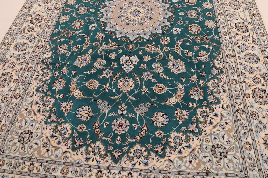 Nain 6 La Carpet 315x207