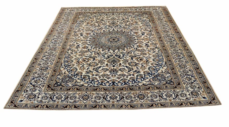 Nain Carpet 343x240