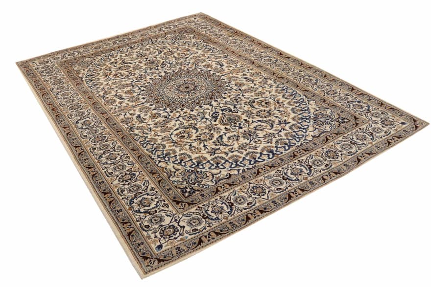 Nain Carpet 343x240