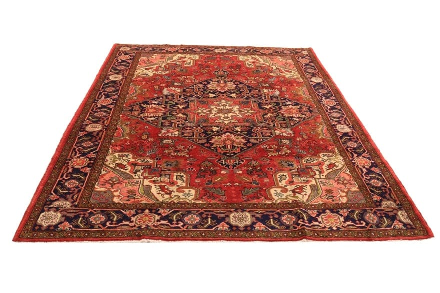 Heriz Carpet 279x213 - Image 1