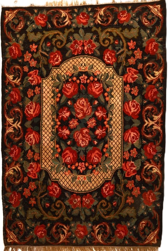 Antique Kilim Rose  Carpet  253x173 - Image 1