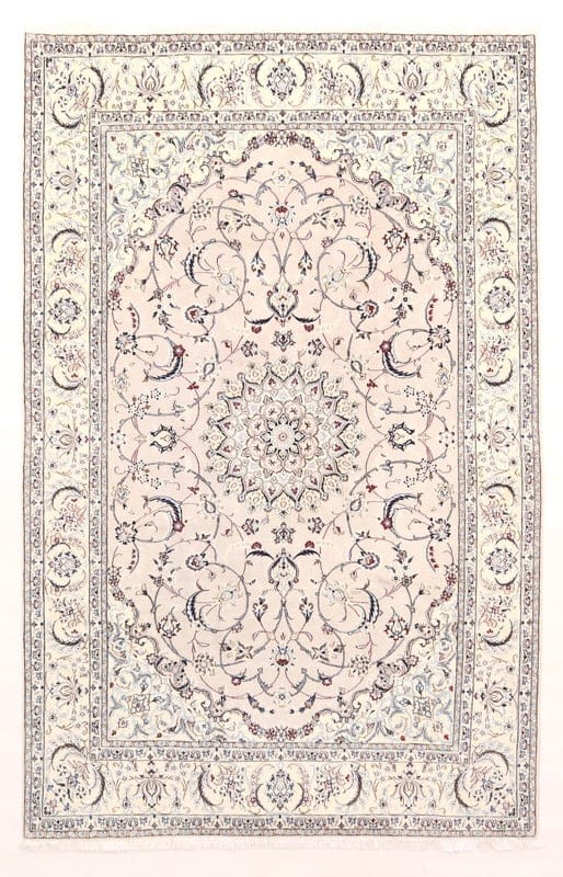 Nain9La 315x202 - Image 1