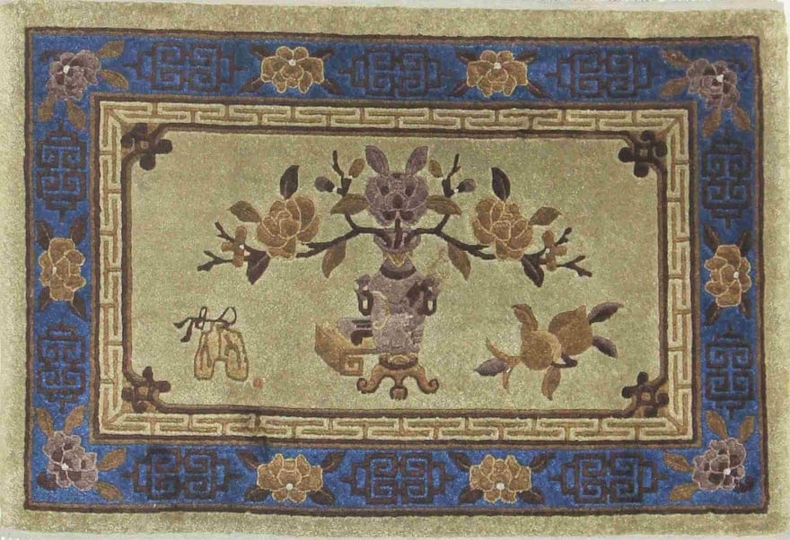 China silk Carpet 75x55 - Image 1