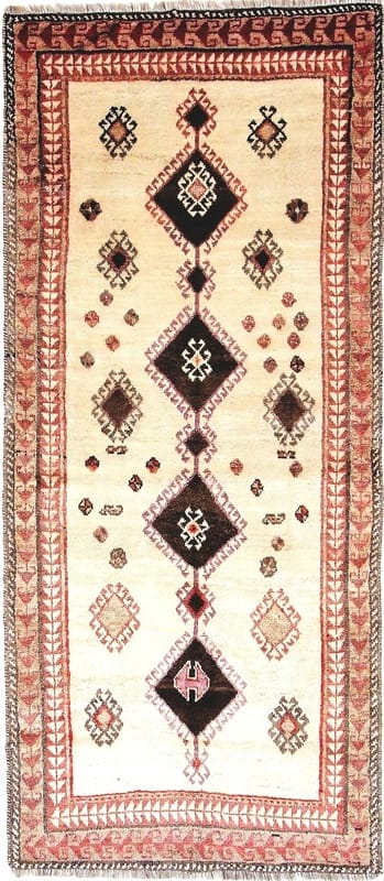 Shiraz Carpet 245x105 - Image 1