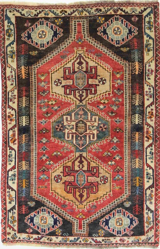 Qashqai Carpet 154x100 - Image 1