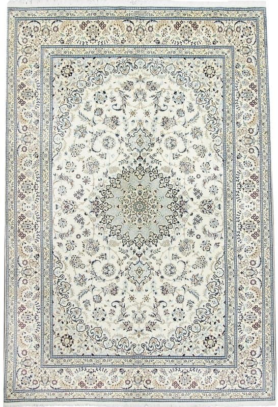 NAIN 9LA  Carpet 349x242 - Image 1