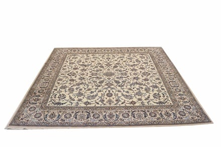 Nain 9 La 307x295 - alternate view