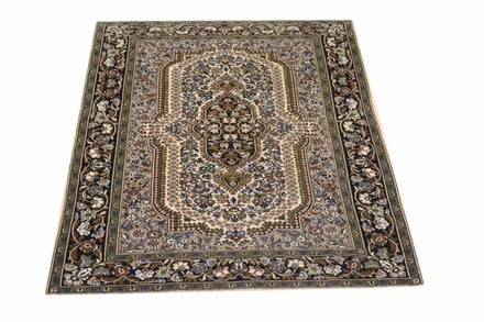 Ghom 163x102 - alternate view