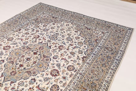 Kashan 347x248 - alternate view