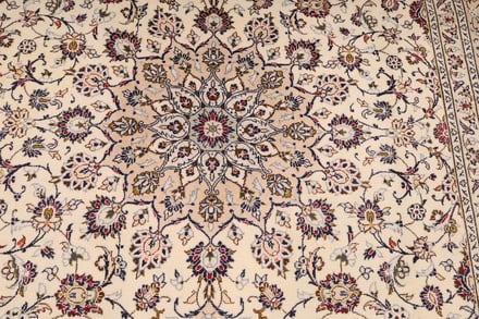 Kashan Carpet  360x250