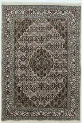 Tabriz Mahi 203x140