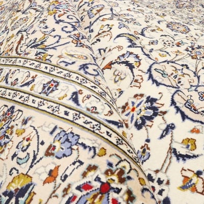 Kashan Teppich  310x253 - alternate view