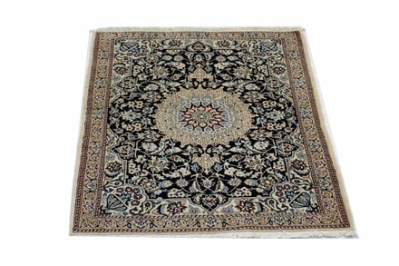 Nain 9 La 141x93 - alternate view