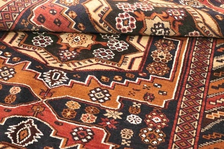 Belutsch 180x107 - alternate view