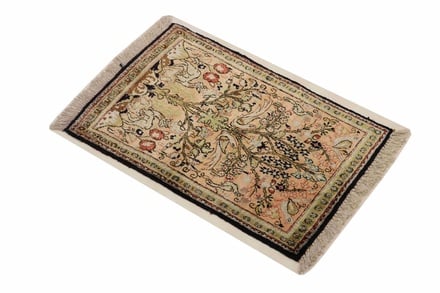 Ghom Seide 80x55 - alternate view