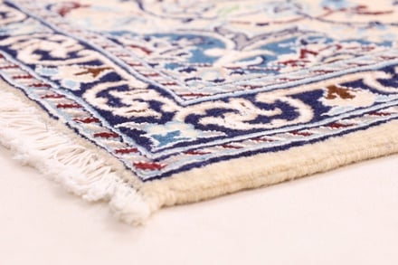 Nain9La 134x93 - alternate view