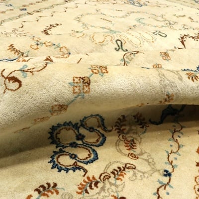 Kashan Teppich 369x269 - alternate view